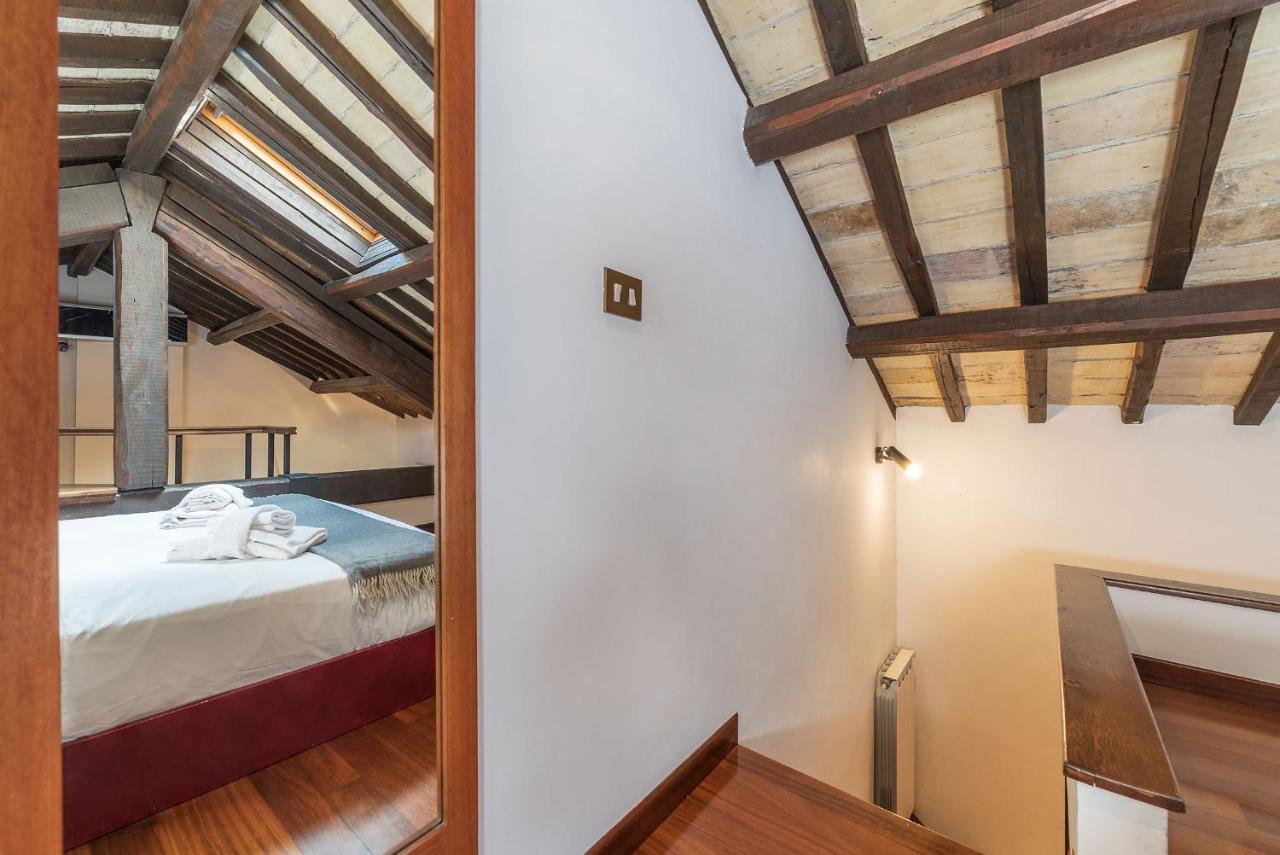 Amazing studio in Campo de Fiori - Air Conditioning - Free Wi-Fi Appartement Rome Buitenkant foto